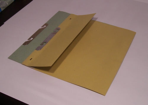 A4 papierový rýchloviazač závesný polovičný (s úzkou prednou stranou)