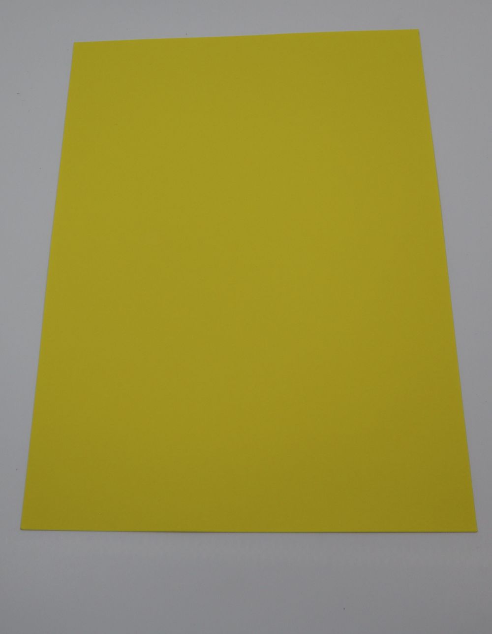Výkres A4 farebný citrónovo žltý